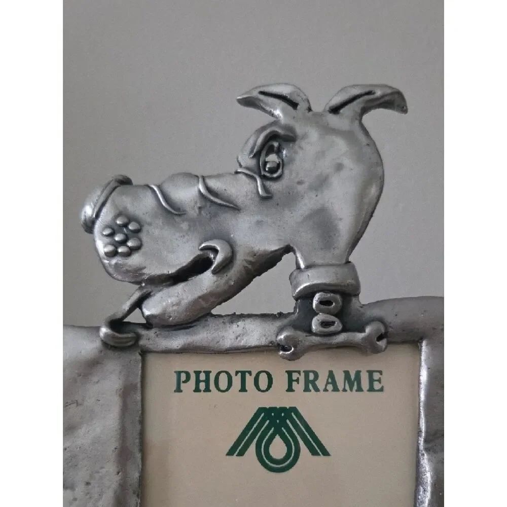 Dog-Shaped Photo Frame - Picture 2 of 7